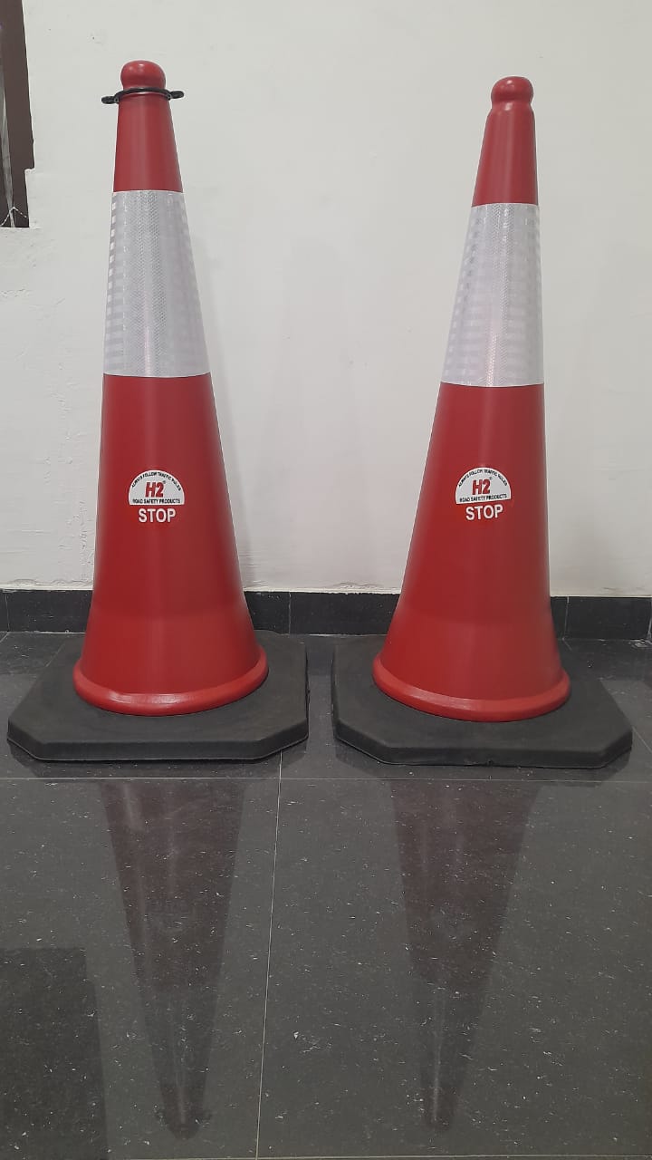 Safety Cone Rubber Base 1000mm